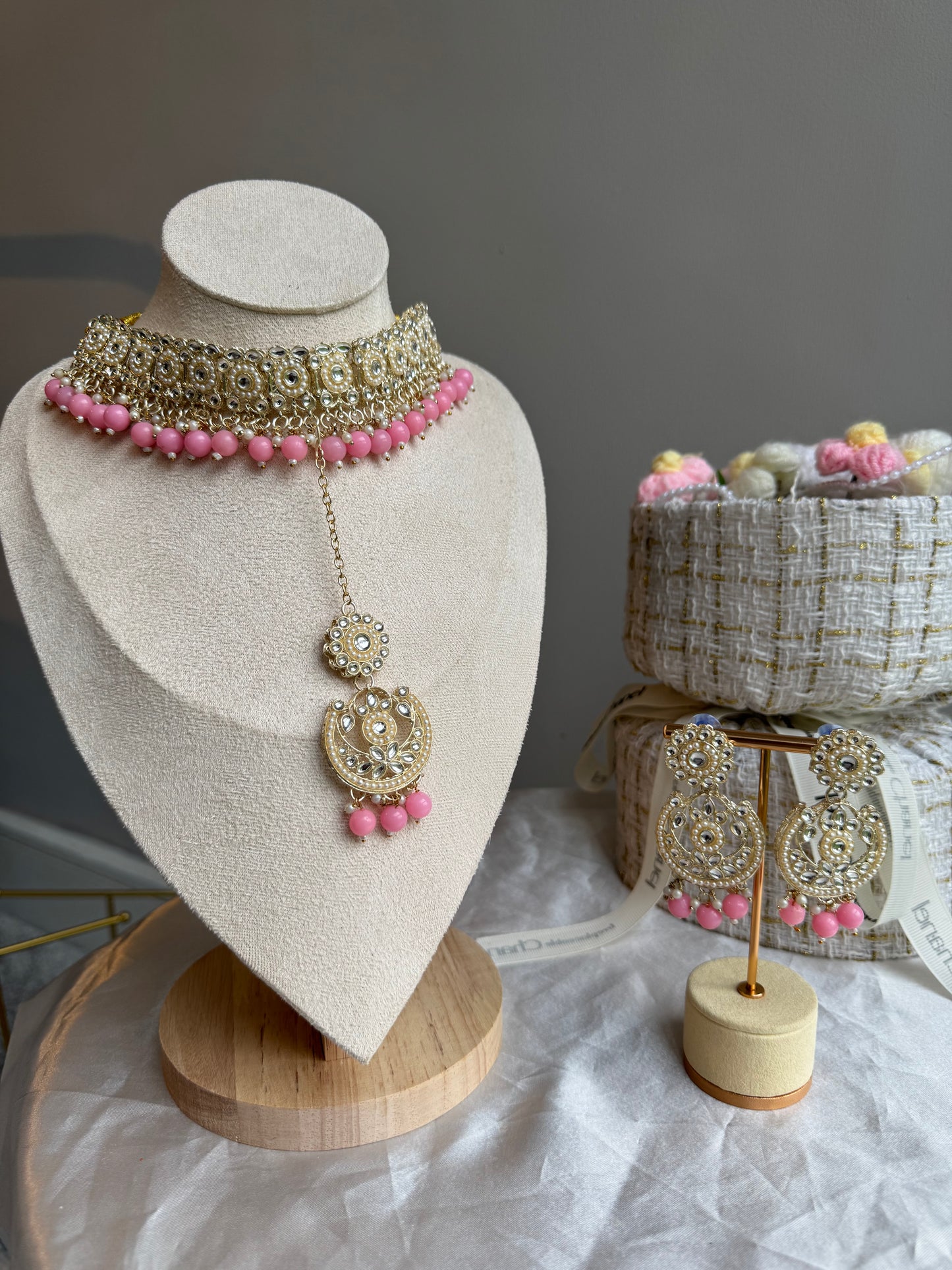 Simple Pink Choker Set With Earrings