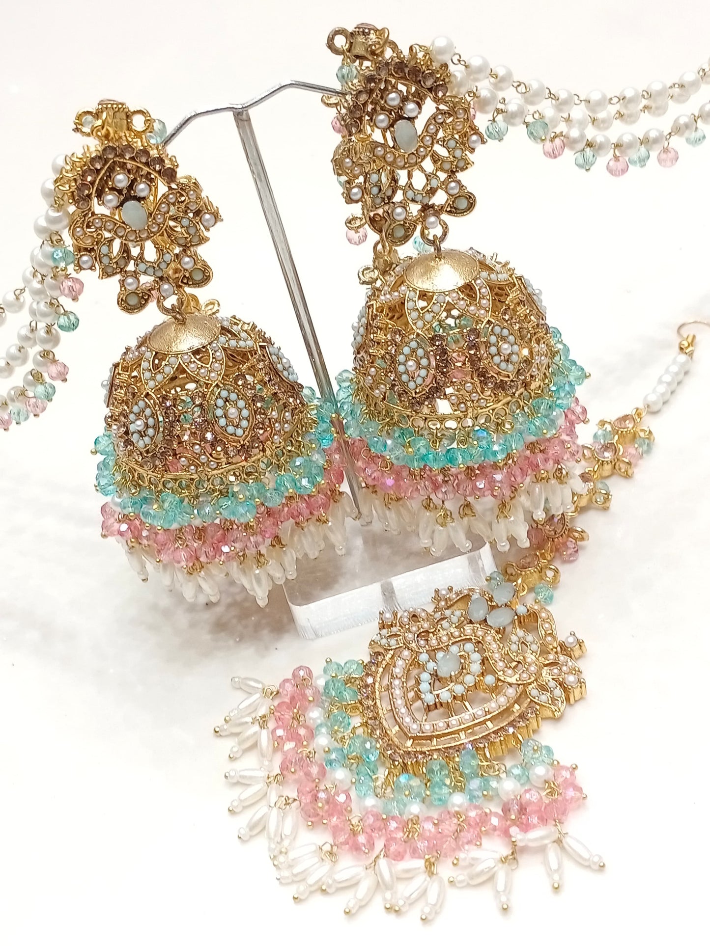 Jhumkis + Tikka ( Light Blue and Light Pink )